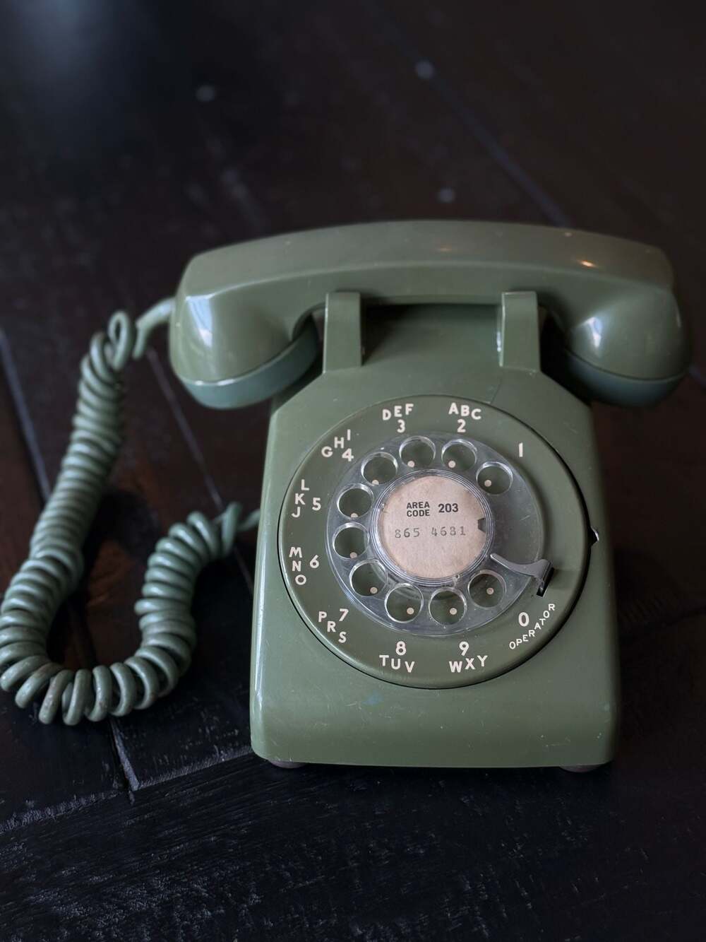 Vintage Bell System Western Electric Model 500 Rotary Telephone in Avocado Green